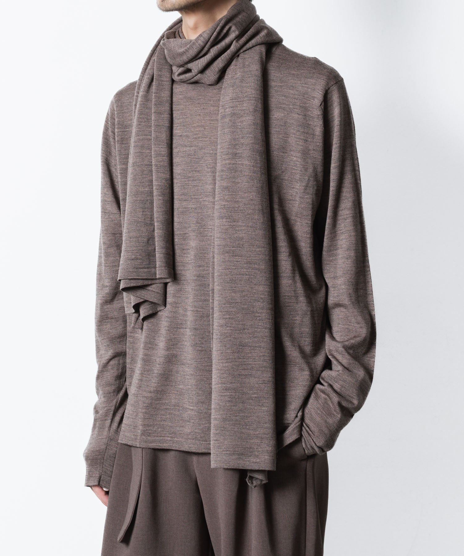 ATTACHMENT アタッチメント × JOHN SMEDLEYの× JOHN SMEDLEY MERINO EXTRAFINE WIDE STOLE - D.CAMELの公式通販サイトsession福岡セレクトショ