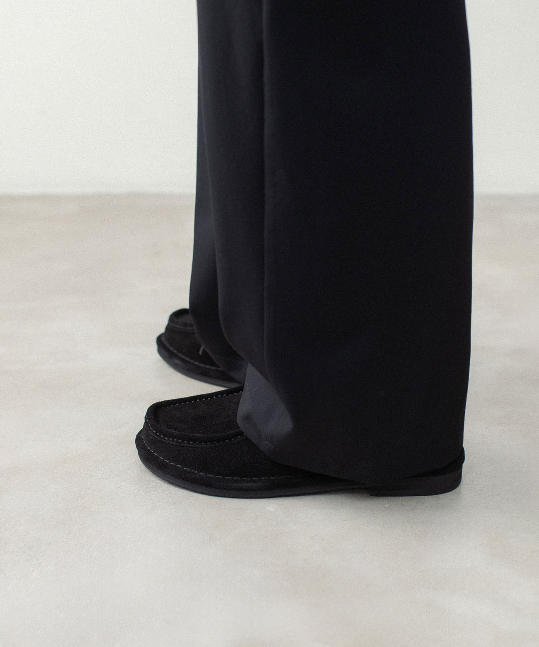 ATTACHMENT アタッチメントのCOW SUEDE TYROLEAN BABOUCHE - BLACKの公式通販サイトsession福岡セレクトショップ
