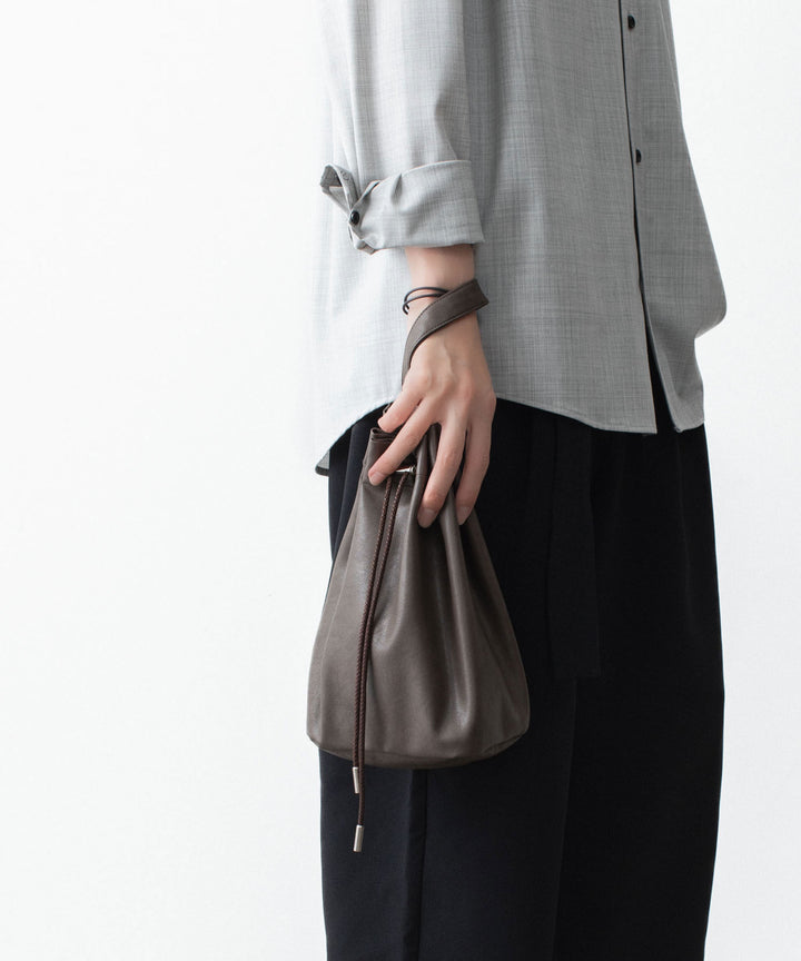 ATTACHMENT / EXCLUSIVE ITEMアタッチメントのSYNTHETIC LEATHER SMALL BUCKET BAG - D.BROWNの公式通販サイトsession福岡セレクトショップ