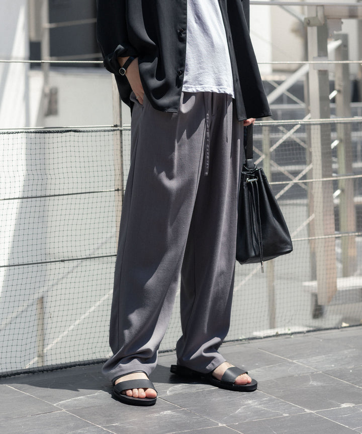 ATTACHMENT アタッチメントのSMOOTH LEATHER SLIDE SANDAL - BLACKの公式通販サイトsession福岡セレクトショップ