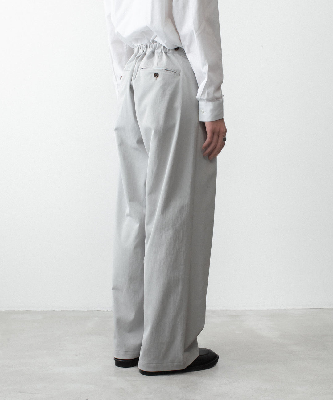 ATTACHMENT アタッチメントのPE/CO/LI DRY TWILL WIDE TROUSERS - L.GRAYの公式通販サイトsession福岡セレクトショップ