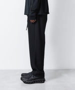 画像をギャラリービューアに読み込む, ATTACHMENT アタッチメントのPE STRETCH DOUBLE CLOTH BELTED WIDE TAPERD TROUSERS - BLACKの公式通販サイトsession福岡セレクトショップ
