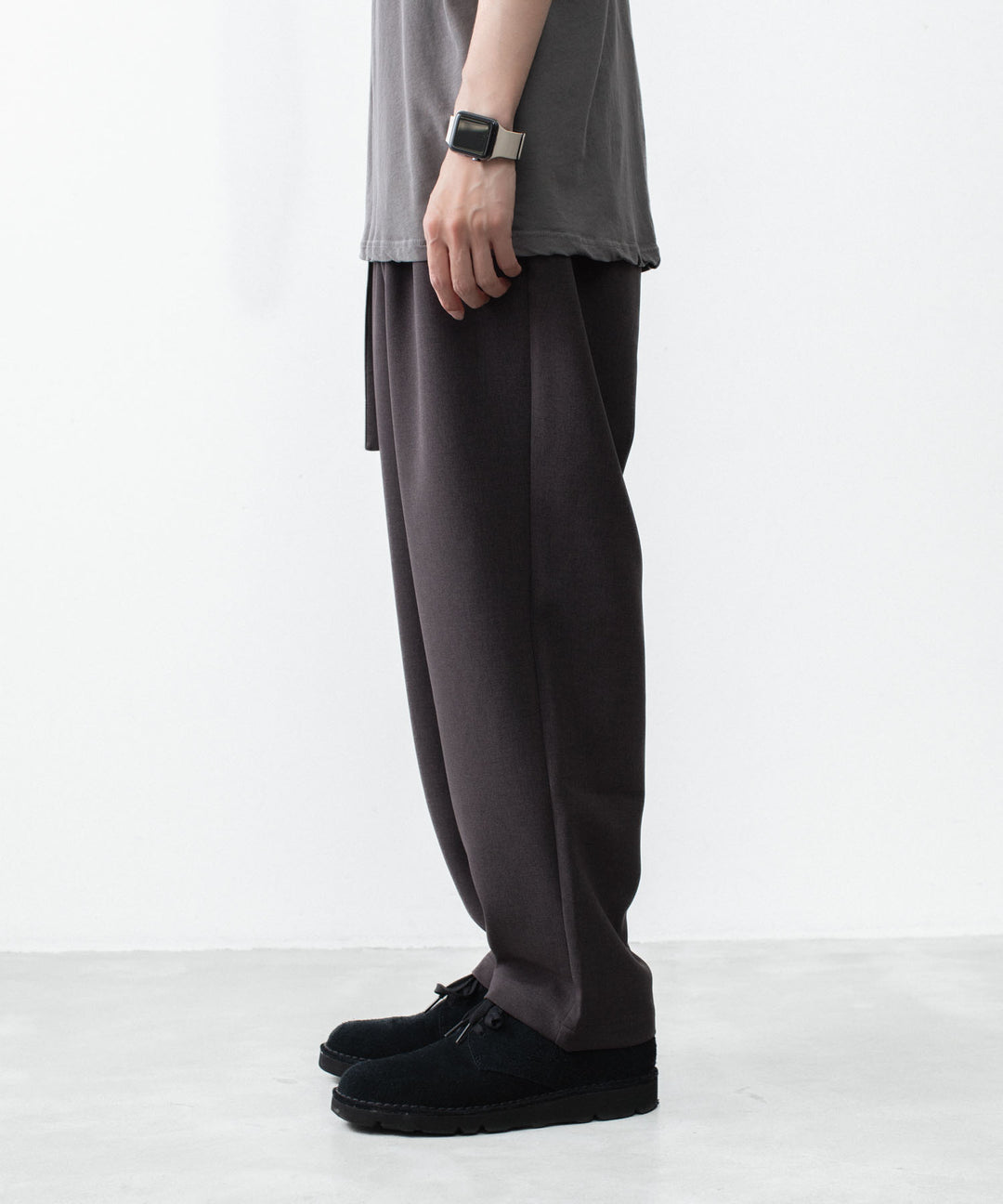 ATTACHMENT アタッチメントのPE STRETCH DOUBLE CLOTH BELTED WIDE TAPERED TROUSERS - D.BROWNの公式通販サイトsession福岡セレクトショップ