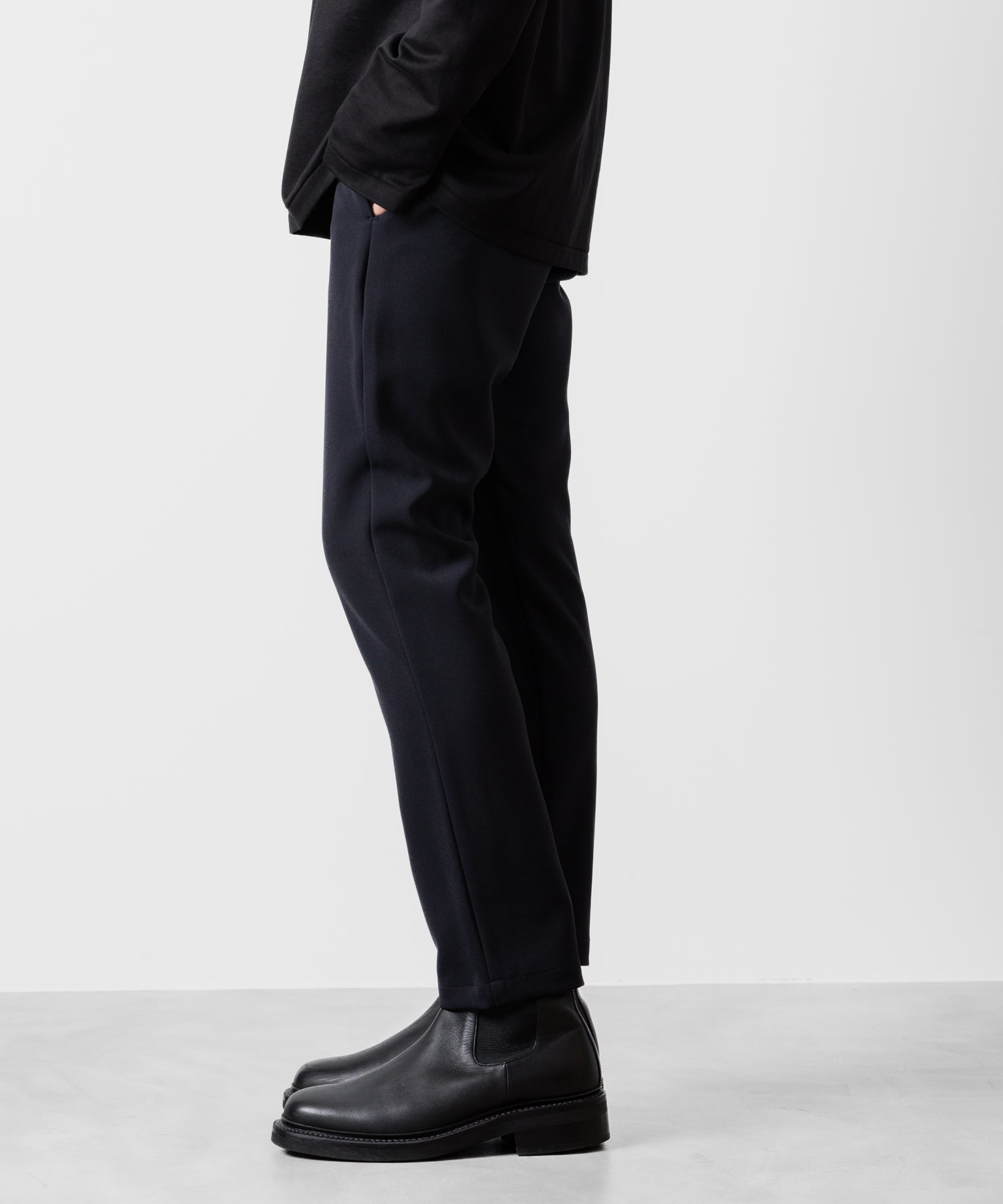 ATTACHMENT アタッチメントのPE STRETCH DOUBLE CLOTH NARROW TROUSERS - NAVY 公式通販サイトsession福岡セレクトショップ