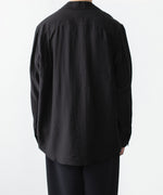 画像をギャラリービューアに読み込む, ATTACHMENT アタッチメントのLY/SI LAWN PATCH POCKET OPEN COLLAR L/S SHIRT - BLACKの公式通販サイトsession福岡セレクトショップ
