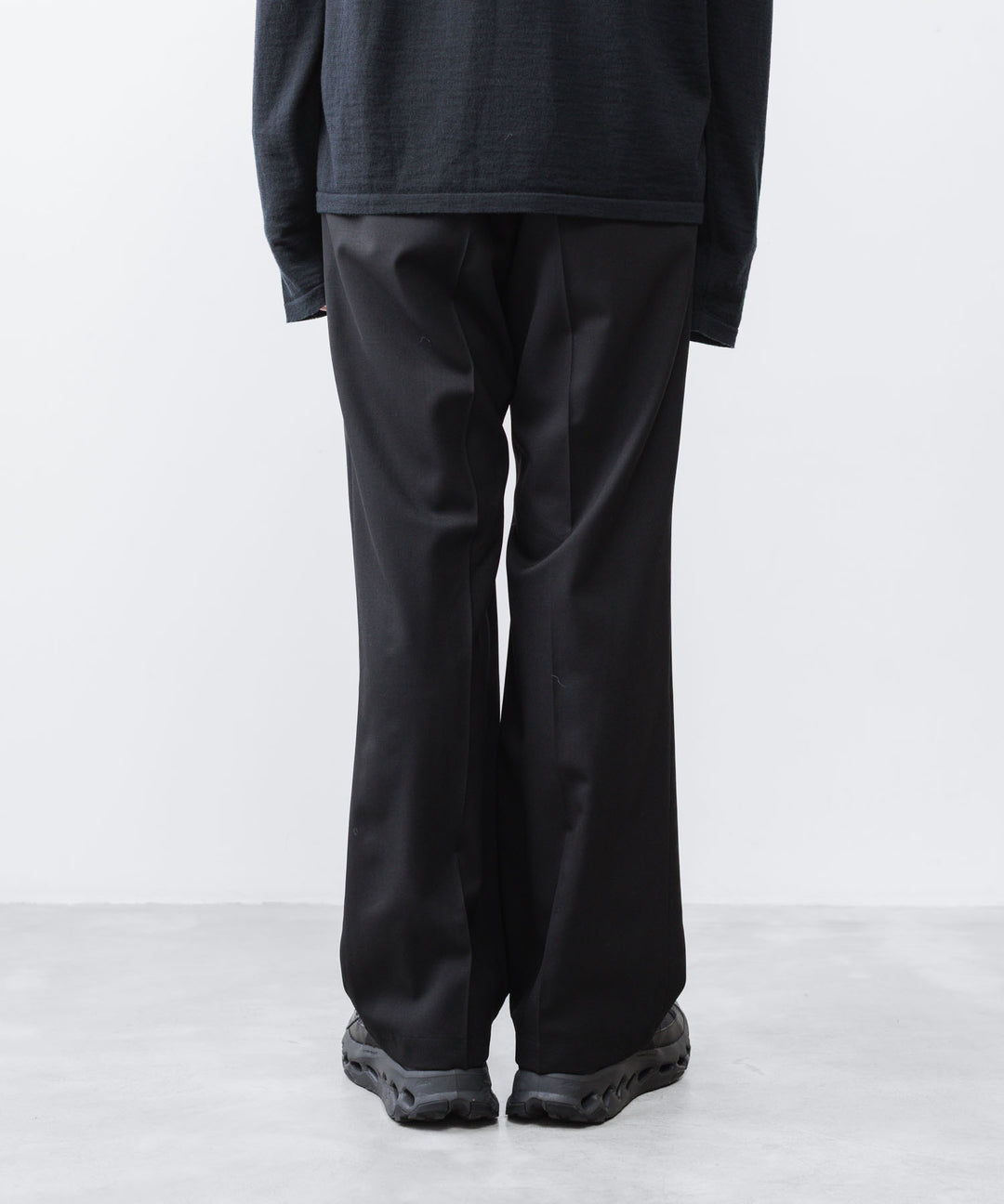 ATTACHMENT / EXCLUSIVE ITEMアタッチメントのWO/PE STRECH GABARDINE BELTED TROUSERS - BLACKの公式通販サイトsession福岡セレクトショップ