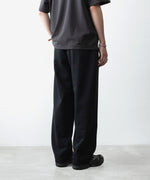 画像をギャラリービューアに読み込む, ATTACHMENT アタッチメントのCO STRETCH TERRY 1TUCK EASY TROUSERS - BLACKの公式通販サイトsession福岡セレクトショップ
