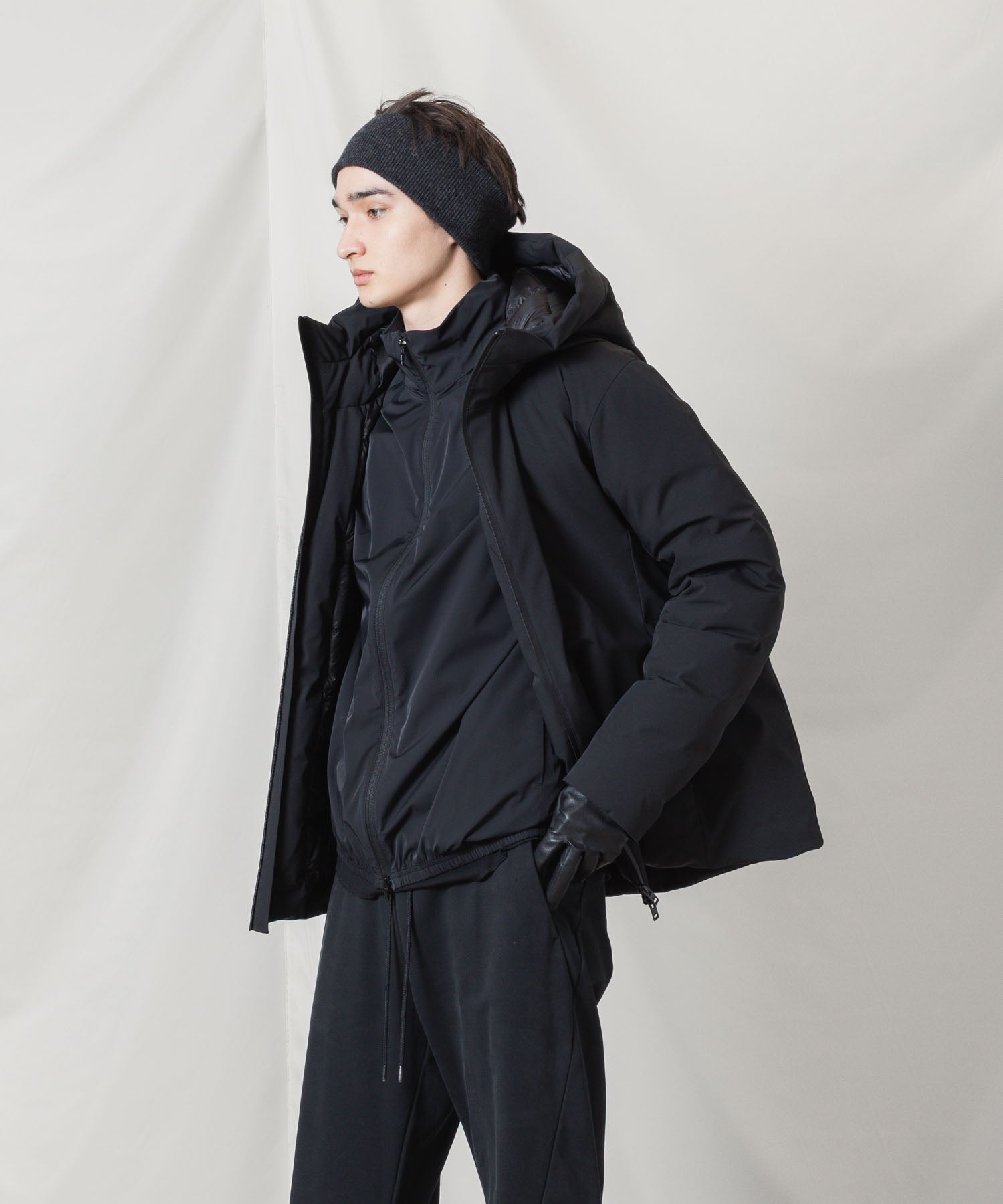ATTACHMENT アタッチメントの3LAYER LIGHT TAFFETA HOODED DOWN JACKET - BLACKの公式通販サイトsession福岡セレクトショップ