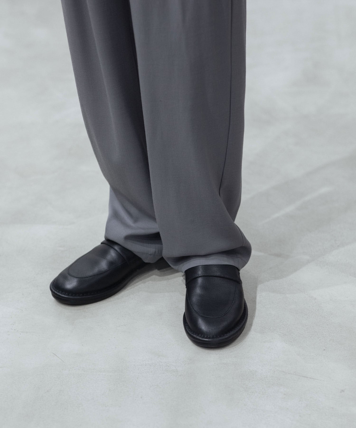 ATTACHMENT アタッチメント ローファー ATTACHMENT /アタッチメント】SMOOTH LEATHER LOAFER - BLACK | 公式