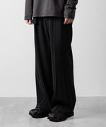 画像をギャラリービューアに読み込む, ATTACHMENT アタッチメントのPE STRETCH TWILL BELTED WIDE FIT TROUSERS - BLACKの公式通販サイトsession福岡セレクトショップ
