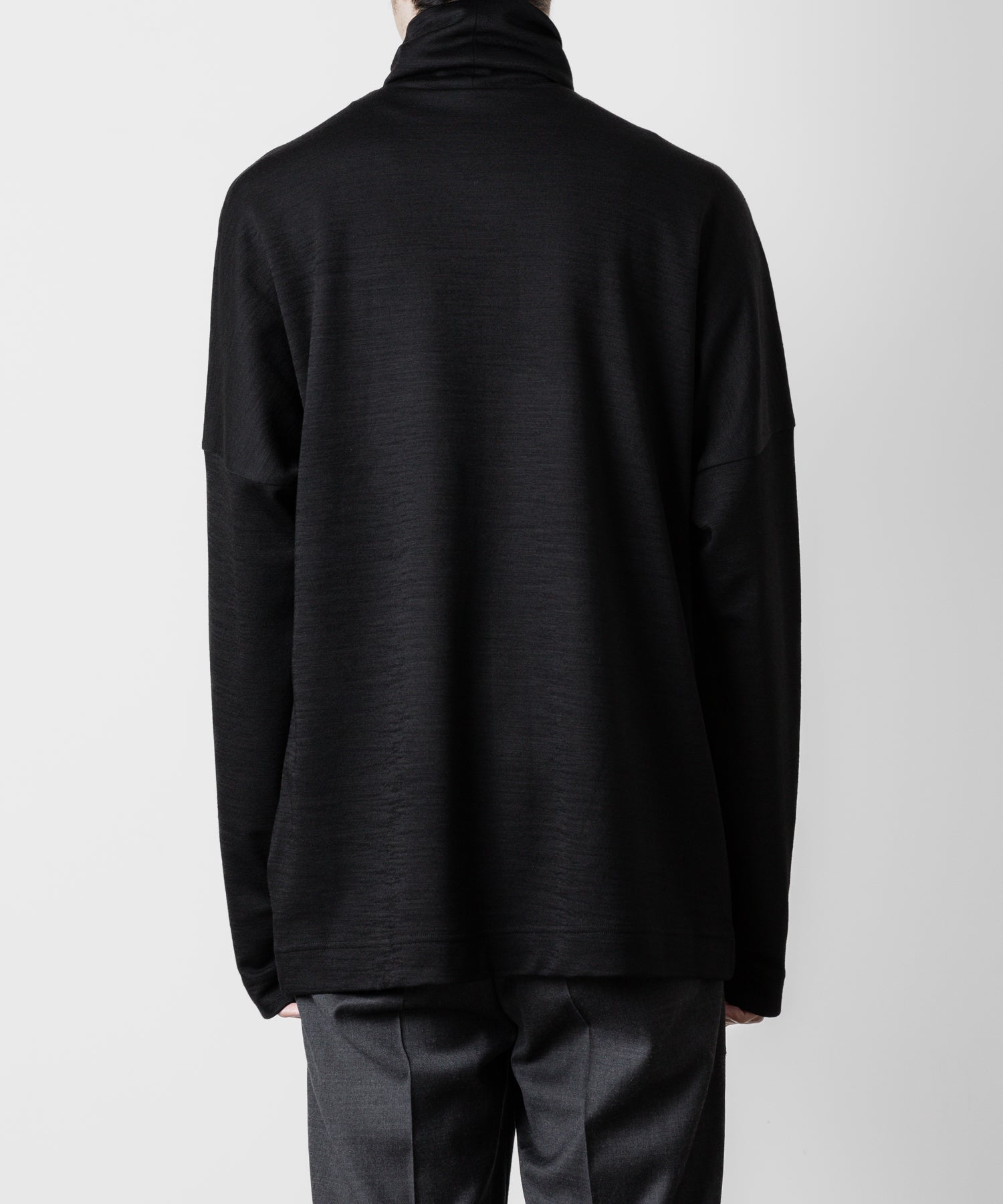 ATTACHMENT アタッチメントのWO/NY SMOOTH OVERSIZED HIGHNECK L/S TEE - BLACK 公式通販サイトsession福岡セレクトショップ