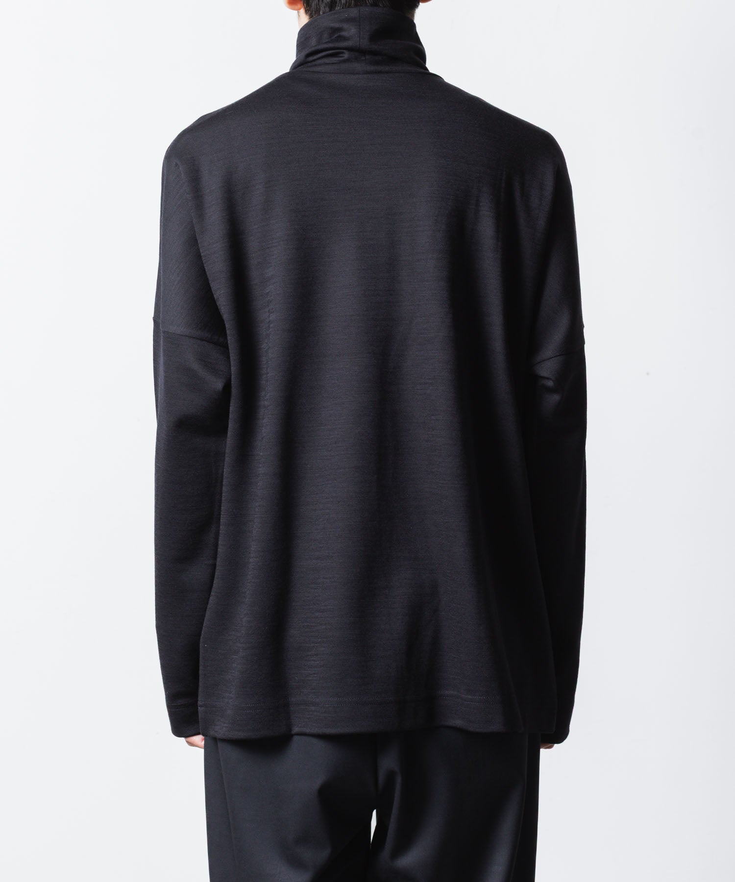 ATTACHMENT / EXCLUSIVE ITEM アタッチメントのWO/NYスムース ハイネックカットソー L/S - D.NAVYの公式通販サイトsession福岡セレクトショップ