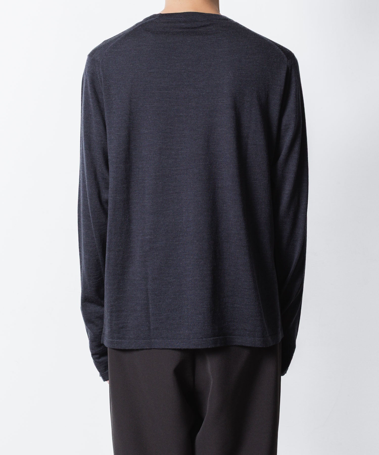 ATTACHMENT アタッチメントの× JOHN SMEDLEY MERINO EXTRAFINE WELTED CREW NECK L/S - D.NAVYの公式通販サイトsession福岡セレクトショップ