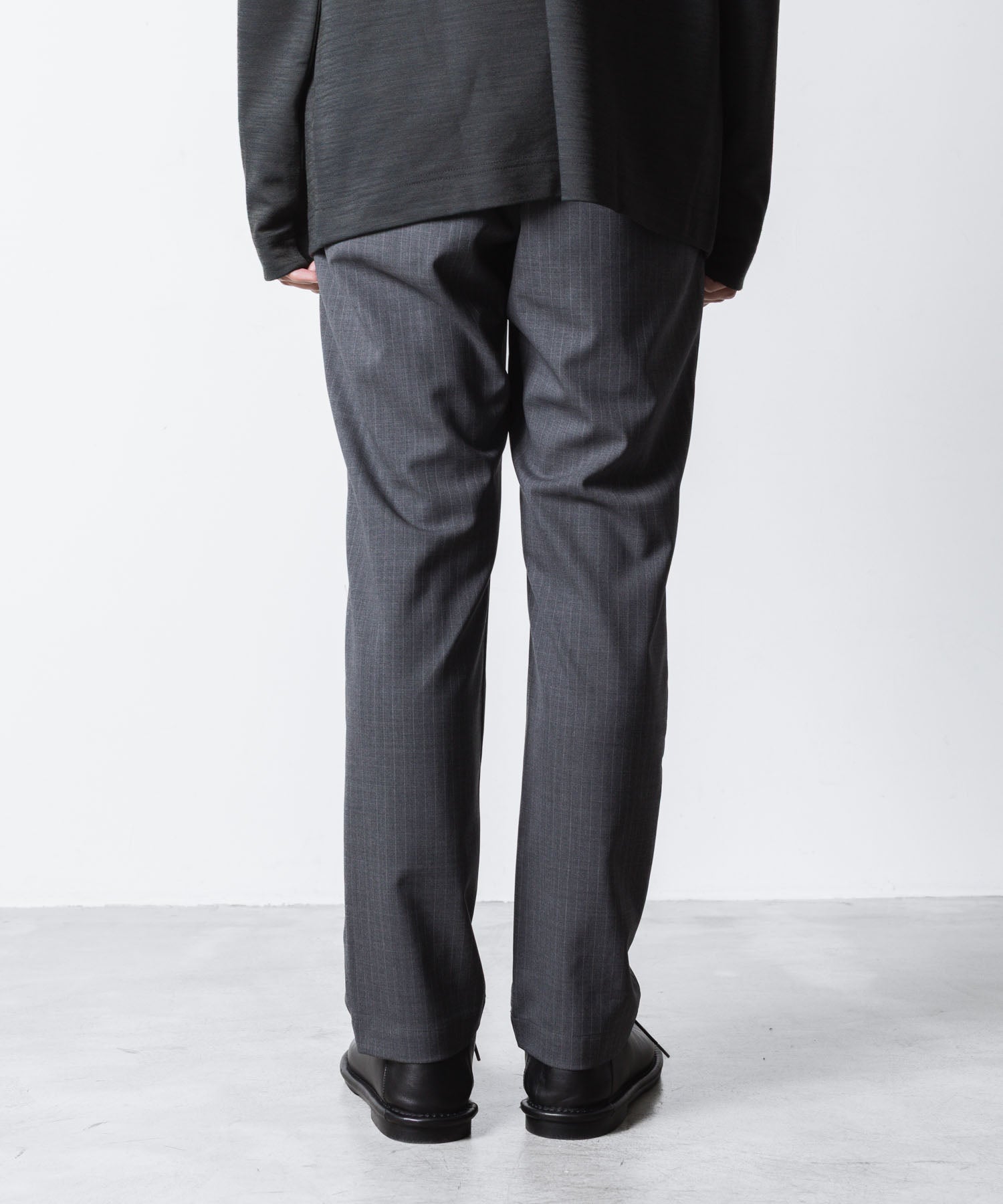 ATTACHMENT アタッチメントのT/W/SI STRETCH GABARDINE REGULAR FIT EASY TROUSERS - S.GRAYの公式通販サイトsession福岡セレクトショップ