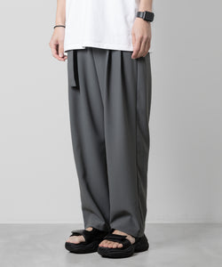 【ATTACHMENT】ATTACHMENT アタッチメントのPE COMPACT TWILL BELTED TAPERED FIT TROUSERS - GRAY 公式通販サイトsession福岡セレクトショップ