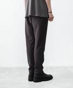 画像をギャラリービューアに読み込む, ATTACHMENT アタッチメントのPE STRETCH DOUBLE CLOTH REGULAR FIT EASY TROUSERS - D.BROWNの公式通販サイトsession福岡セレクトショップ
