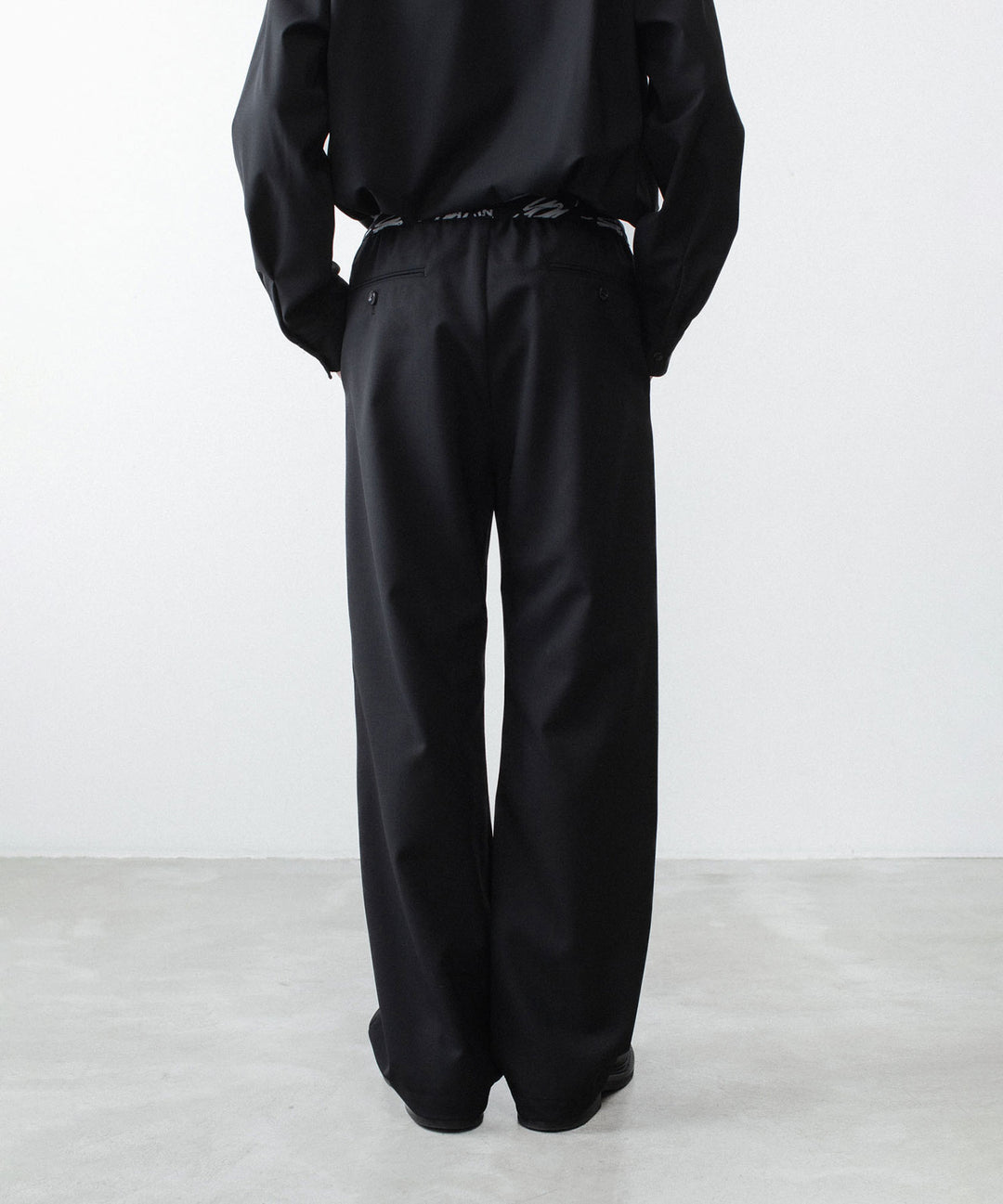 VEIN ヴェインの3/60 HIGH TWIST WOOL TRO EASY TROUSERS - BLACKの公式通販サイトsession福岡セレクトショップ