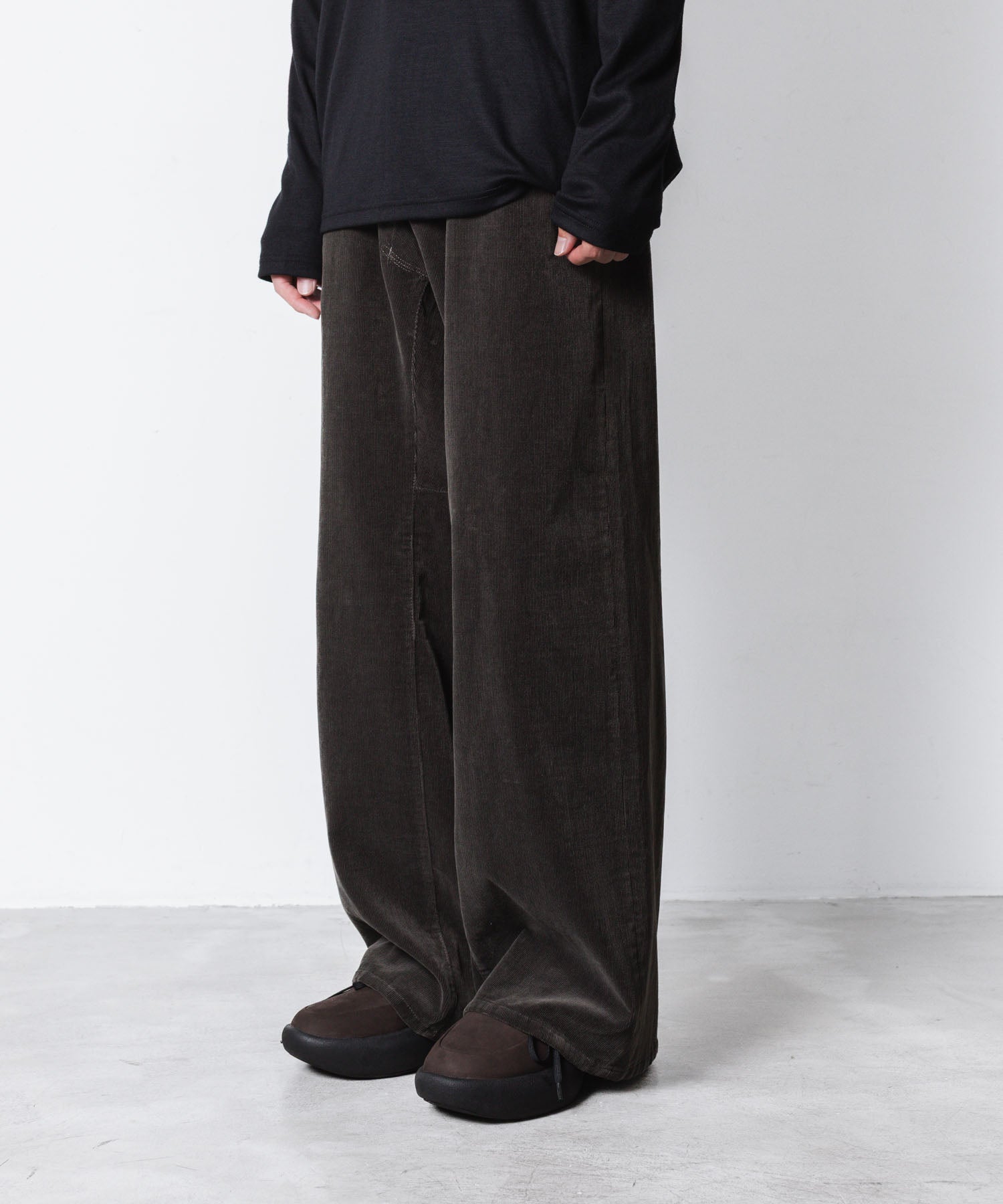 VEIN ヴェインのFINX CO CORDUROY RESIZE TROUSERS - D.GRAYの公式通販サイトsession福岡セレクトショップ