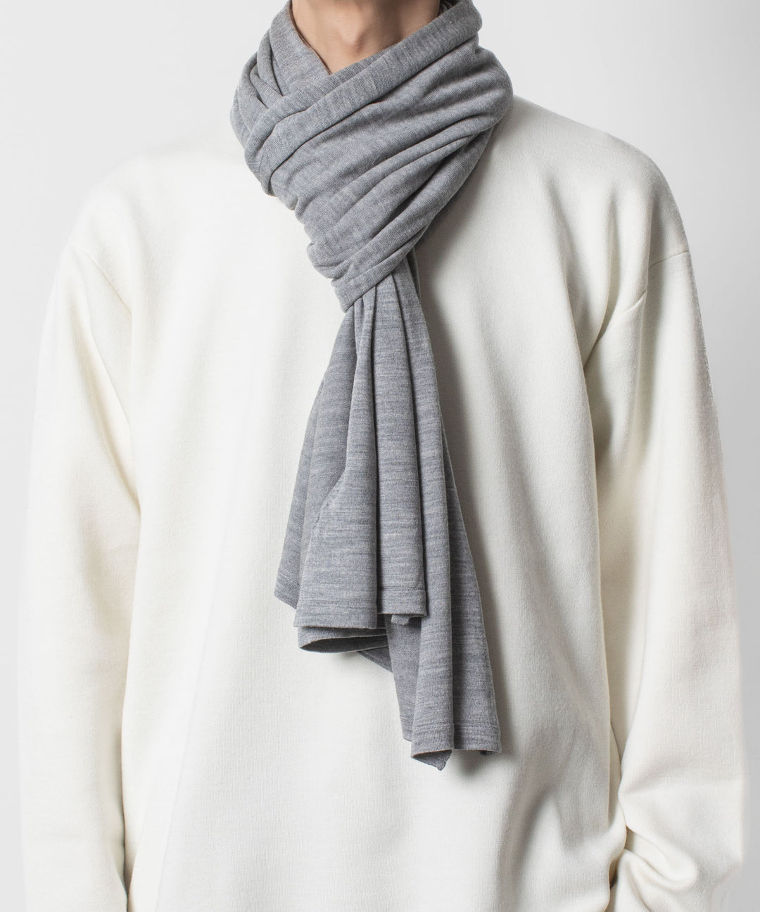 ATTACHMENT アタッチメント × JOHN SMEDLEYの× JOHN SMEDLEY MERINO EXTRAFINE WIDE STOLE - L.GRAYの公式通販サイトsession福岡セレクトショップ