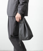 画像をギャラリービューアに読み込む, ATTACHMENT / EXCLUSIVE ITEMアタッチメントのSYNTHETIC LEATHER SMALL BUCKET BAG - GRAYの公式通販サイトsession福岡セレクトショップ
