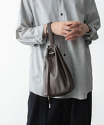 画像をギャラリービューアに読み込む, ATTACHMENT / EXCLUSIVE ITEMアタッチメントのSYNTHETIC LEATHER SMALL BUCKET BAG - D.BROWNの公式通販サイトsession福岡セレクトショップ
