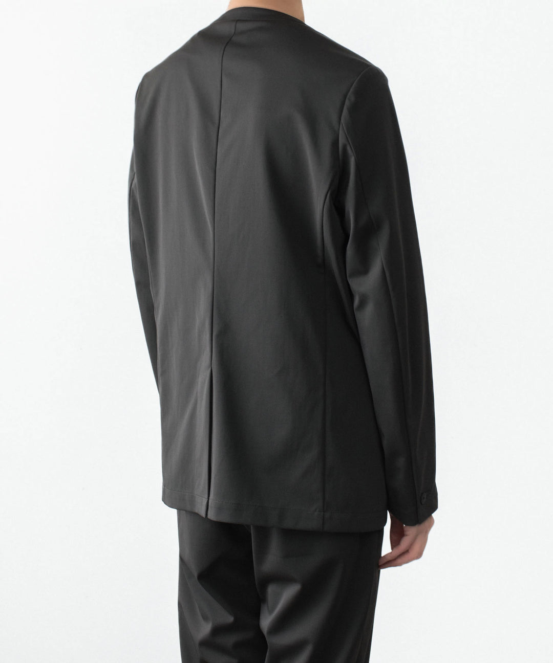 ATTACHMENT / EXCLUSIVE ITEMアタッチメントのLUCA MATTE TWIST COLLARLESS JKT - D.KHAKIの公式通販サイトsession福岡セレクトショップ