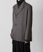 画像をギャラリービューアに読み込む, ATTACHMENT アタッチメントのWO GABARDINE PEAK LAPEL JACKET - D.GRAY の公式通販サイトsession福岡セレクトショップ
