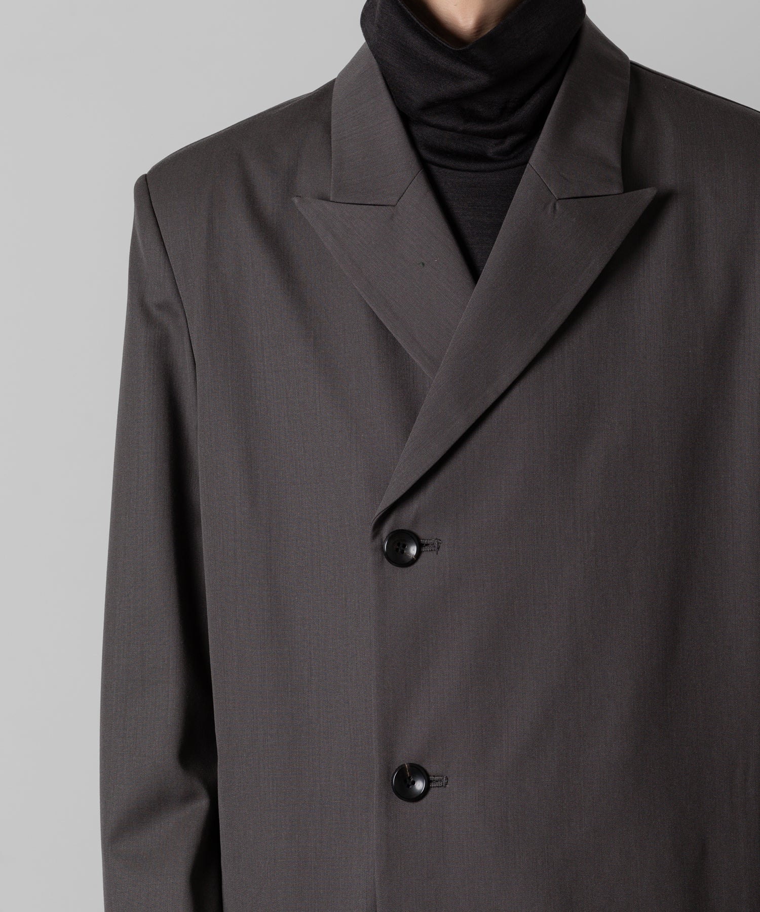 ATTACHMENT アタッチメントのWO GABARDINE PEAK LAPEL JACKET - D.GRAY の公式通販サイトsession福岡セレクトショップ