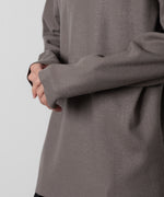 画像をギャラリービューアに読み込む, ATTACHMENT アタッチメントの限定TECH WOOL SMOOTH OVERSIZED L/S CUTOFF TEE - KHAKI GRAYの公式通販サイトsession福岡セレクトショップ

