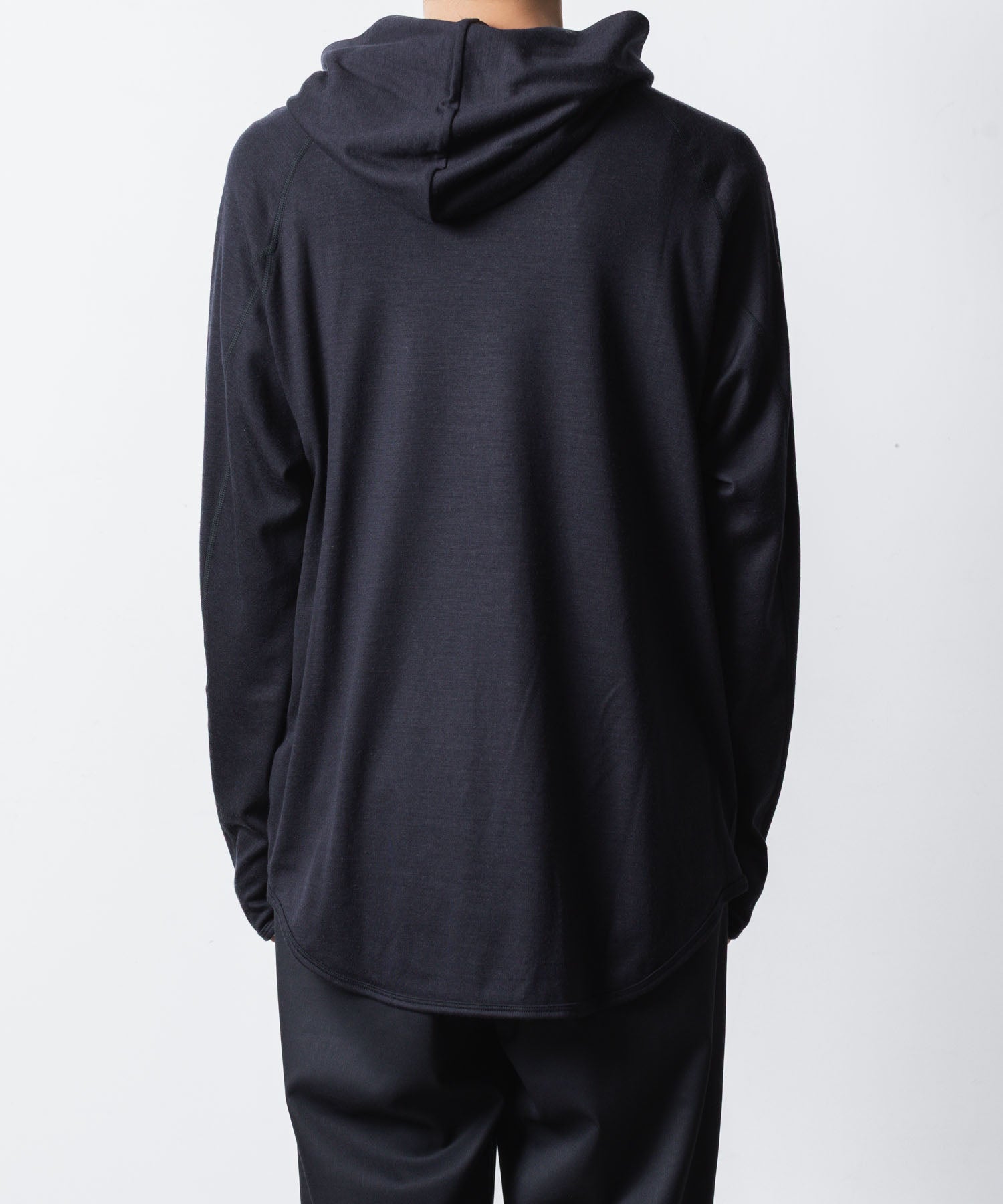 ATTACHMENT アタッチメントの1/60 WOOL SMOOTH HOODED PULLOVER - NAVYの公式通販サイトsession福岡セレクトショップ