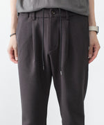 画像をギャラリービューアに読み込む, ATTACHMENT アタッチメントのPE STRETCH DOUBLE CLOTH REGULAR FIT EASY TROUSERS - D.BROWNの公式通販サイトsession福岡セレクトショップ
