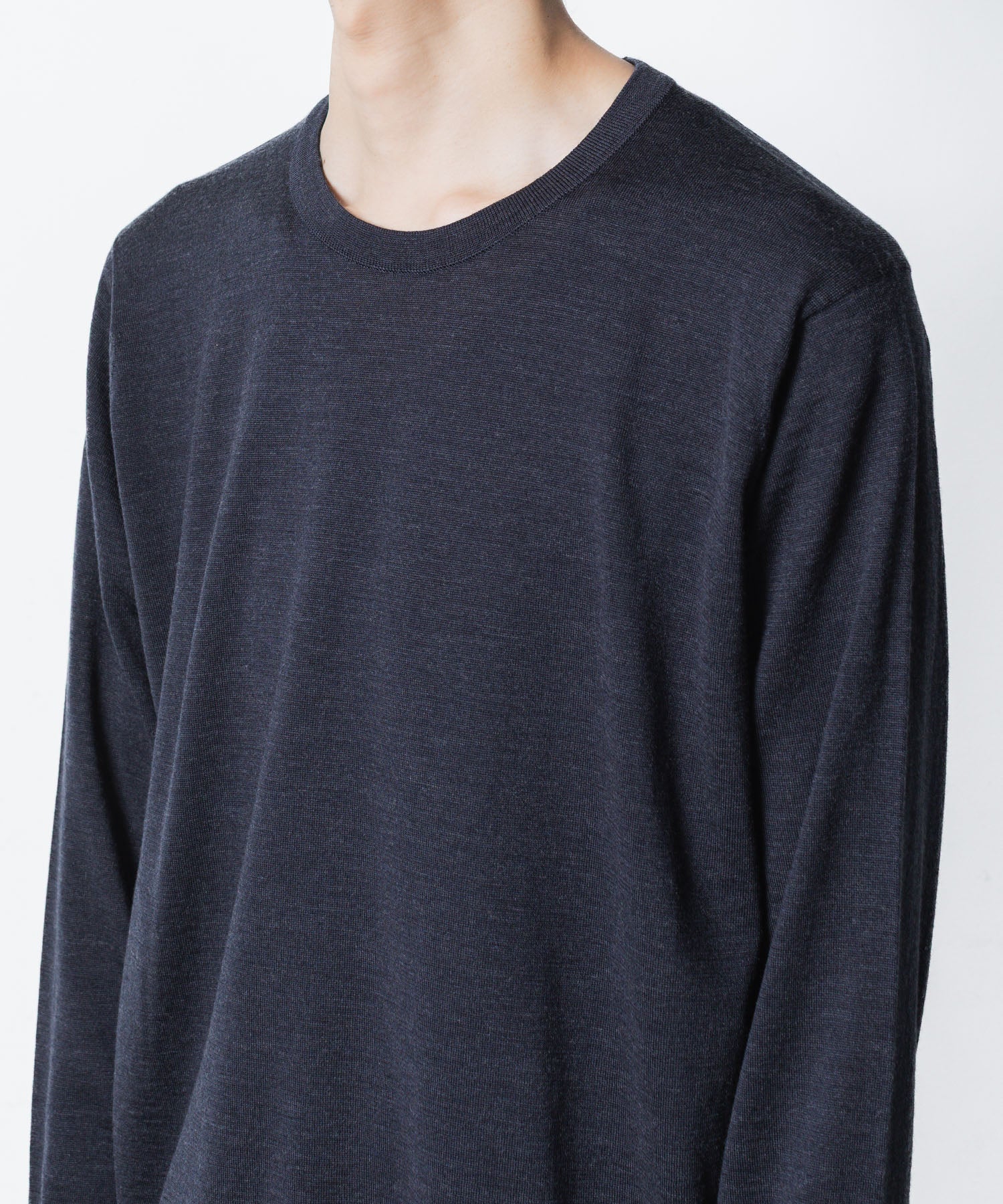 ATTACHMENT アタッチメントの× JOHN SMEDLEY MERINO EXTRAFINE WELTED CREW NECK L/S - D.NAVYの公式通販サイトsession福岡セレクトショップ