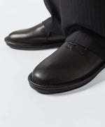 画像をギャラリービューアに読み込む, ATTACHMENT アタッチメントのCOW LEATHER BABOUCHE - BLACKの公式通販サイトsession福岡セレクトショップ
