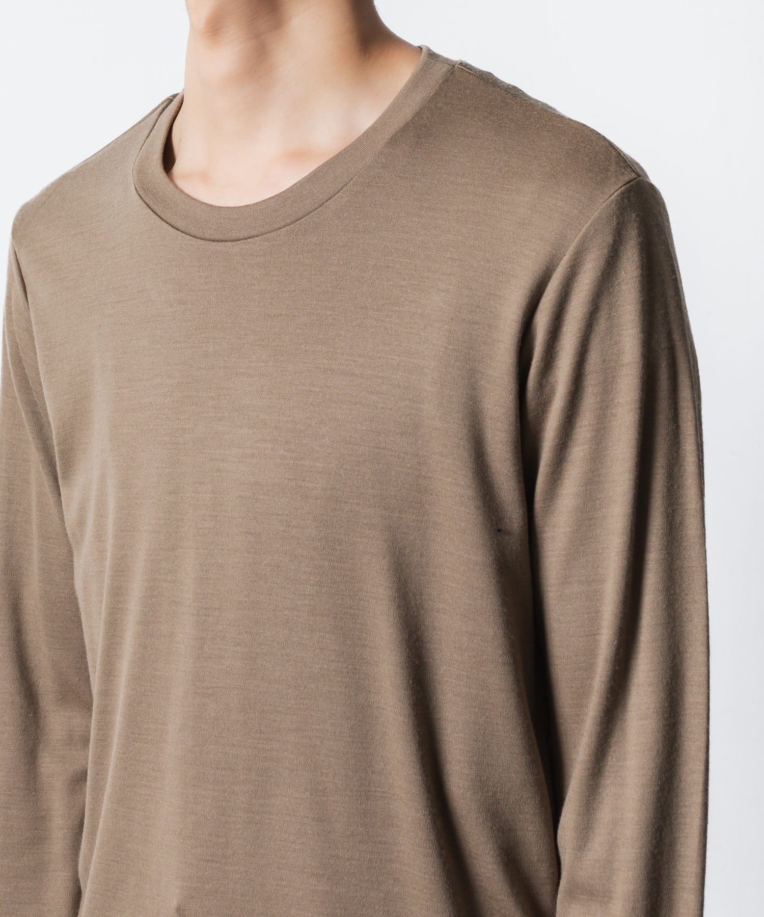 ATTACHMENT アタッチメントの1/60 WOOL SMOOTH SLIM FIT L/S TEE - CAMELの公式通販サイトsession福岡セレクトショップ