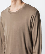 画像をギャラリービューアに読み込む, ATTACHMENT アタッチメントの1/60 WOOL SMOOTH SLIM FIT L/S TEE - CAMELの公式通販サイトsession福岡セレクトショップ
