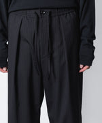 画像をギャラリービューアに読み込む, ATTACHMENT アタッチメントのT/W/SI STRETCH GABARDINE 1TUCK EASY TROUSERS - S.BLACKの公式通販サイトsession福岡セレクトショップ
