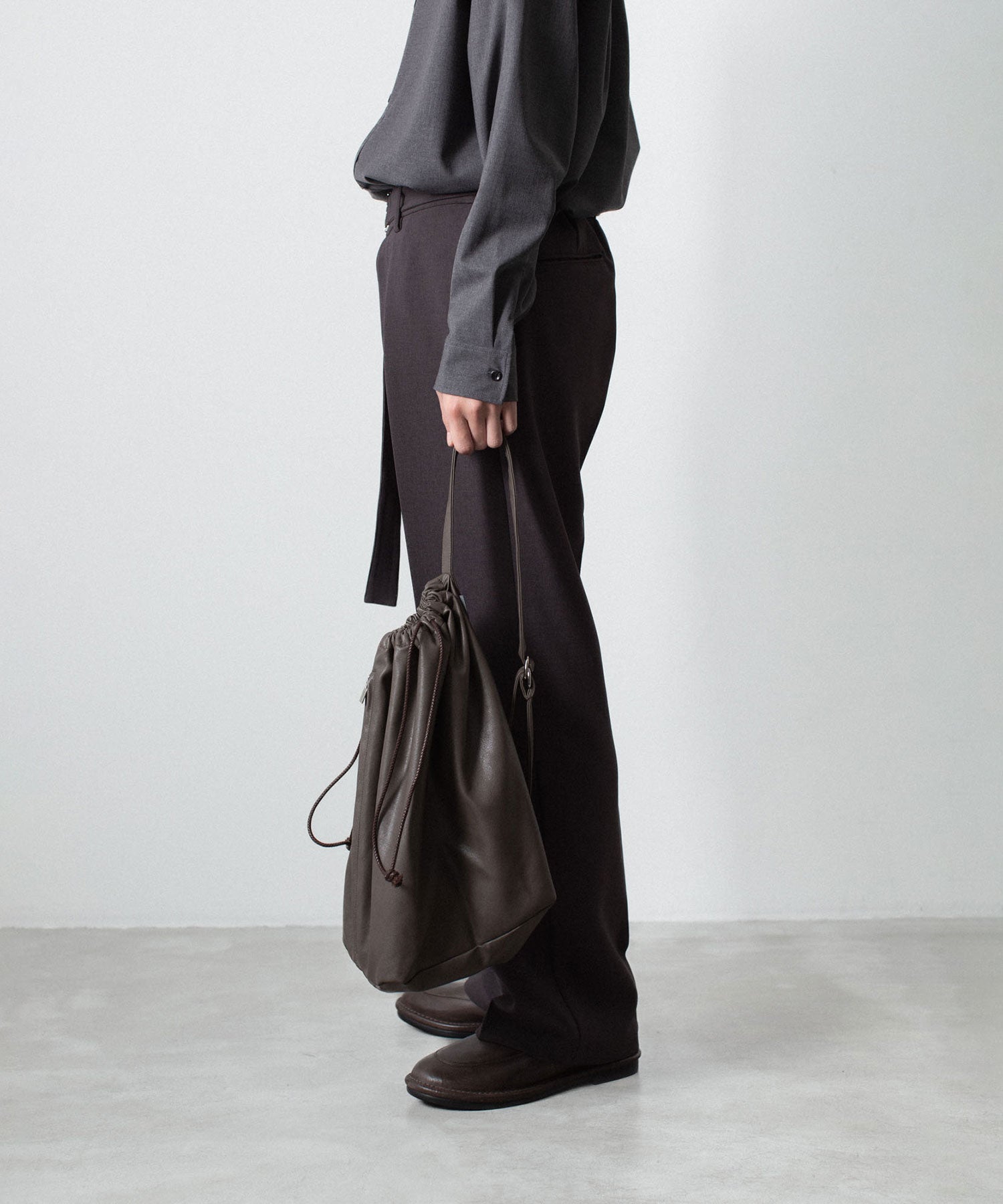ATTACHMENT /アタッチメント】SYNTHETIC LEATHER BUCKET BAG - D.BROWN