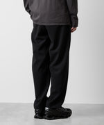 画像をギャラリービューアに読み込む, ATTACHMENT アタッチメントのPE STRETCH DOUBLE CLOTH BELTED TAPERED FIT TROUSERS - BLACK 公式通販サイトsession福岡セレクトショップ
