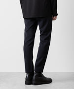 画像をギャラリービューアに読み込む, ATTACHMENT アタッチメントのPE STRETCH DOUBLE CLOTH NARROW TROUSERS - NAVY 公式通販サイトsession福岡セレクトショップ
