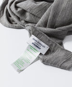 画像をギャラリービューアに読み込む, ATTACHMENT アタッチメント × JOHN SMEDLEYの× JOHN SMEDLEY MERINO EXTRAFINE WIDE STOLE - L.GRAYの公式通販サイトsession福岡セレクトショップ

