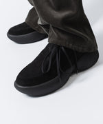 画像をギャラリービューアに読み込む, VEIN ヴェインのCOW LEATHER NUBUCK OVAL SOLE  TRAINER - BLACKの公式通販サイトsession福岡セレクトショップ
