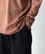 画像をギャラリービューアに読み込む, ATTACHMENT アタッチメントのCOTTON DOUBLE FACE SLIM FIT L/S TEE - BROWNの公式通販サイトsession福岡セレクトショップ

