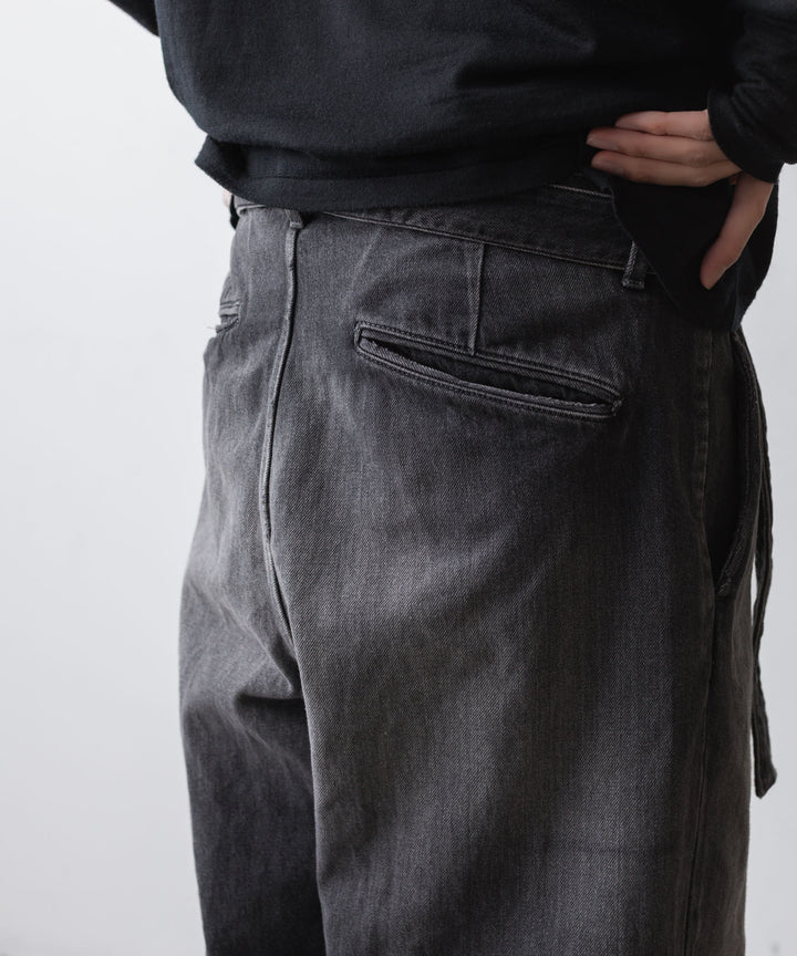 ATTACHMENT / EXCLUSIVE ITEMアタッチメントの11oz DENIM 1TUCK BELTED PANTS  - BLACKの公式通販サイトsession福岡セレクトショップ