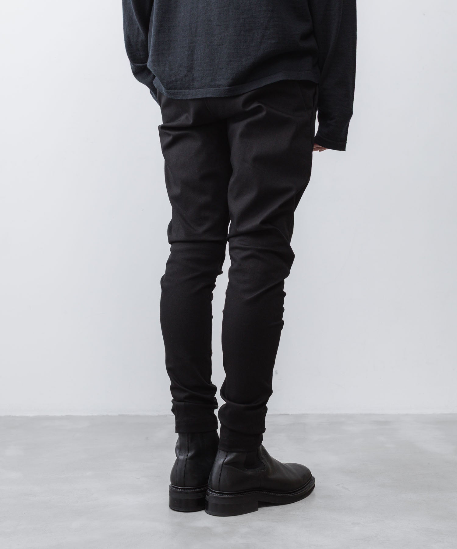 ATTACHMENT / EXCLUSIVE ITEMアタッチメントのRUBBER STRETCH TWILL THREE DIMENSIONAL PANTS - BLACKの公式通販サイトsession福岡セレクトショップ