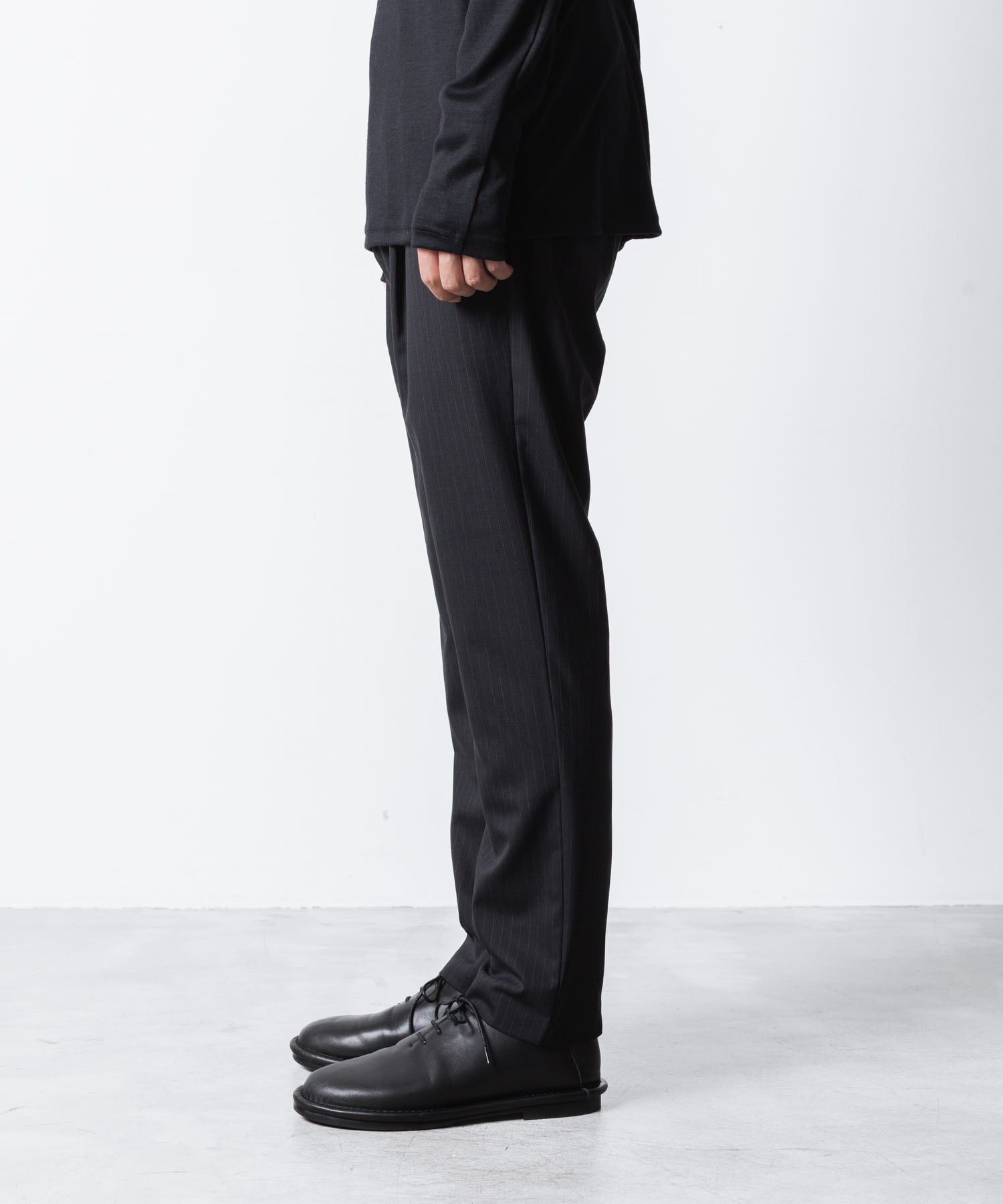 ATTACHMENT アタッチメントのT/W/SI STRETCH GABARDINE REGULAR FIT EASY TROUSERS - S.BLACKの公式通販サイトsession福岡セレクトショップ