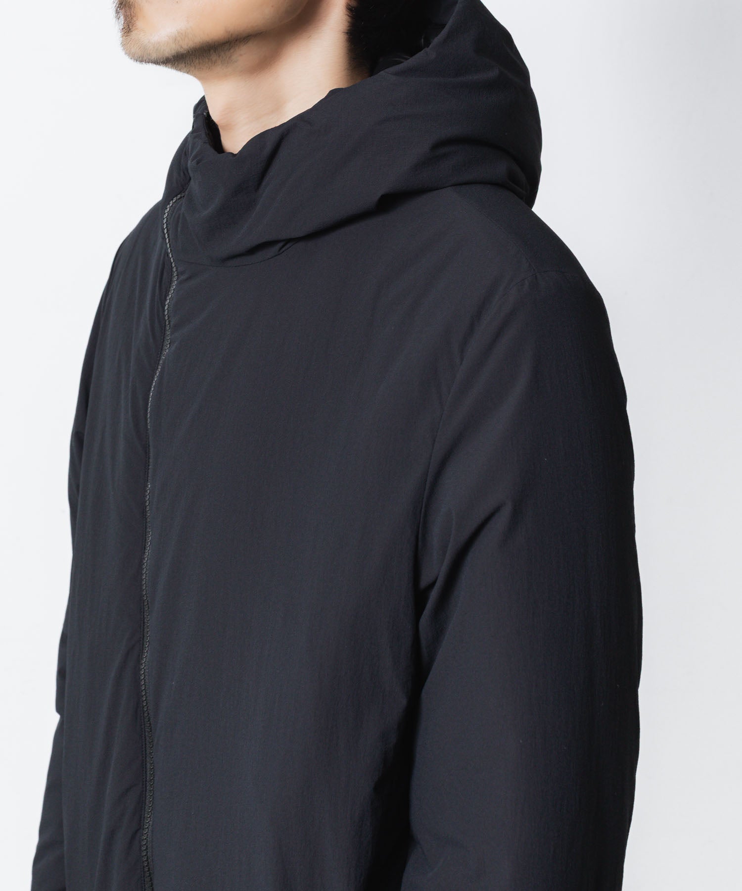 ATTACHMENT / EXCLUSIVE ITEMアタッチメントのNY 2WAY STRECH ROUND ZIP HOODED JACKET - BLACKの公式通販サイトsession福岡セレクトショップ