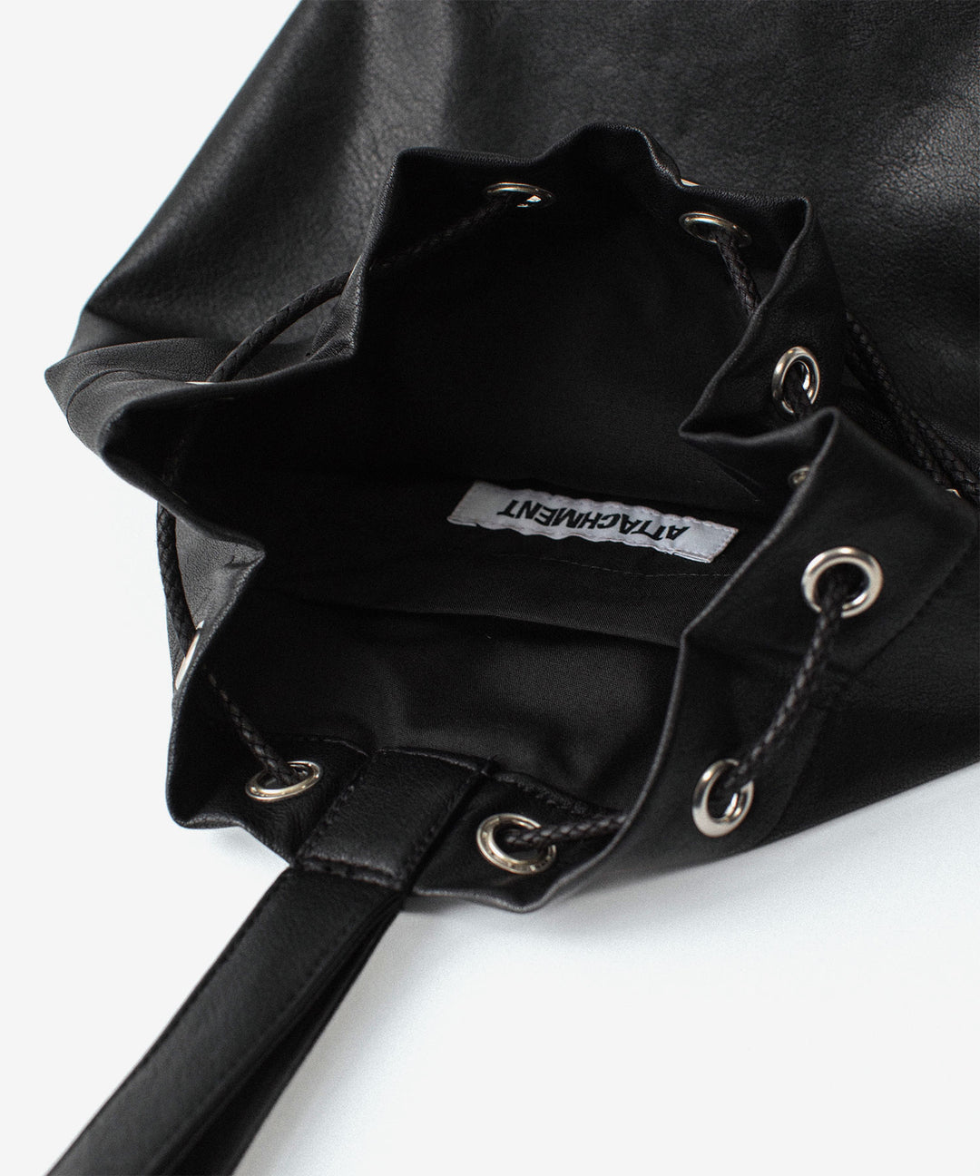 ATTACHMENT / EXCLUSIVE ITEMアタッチメントのSYNTHETIC LEATHER SMALL BUCKET BAG - BLACKの公式通販サイトsession福岡セレクトショップ