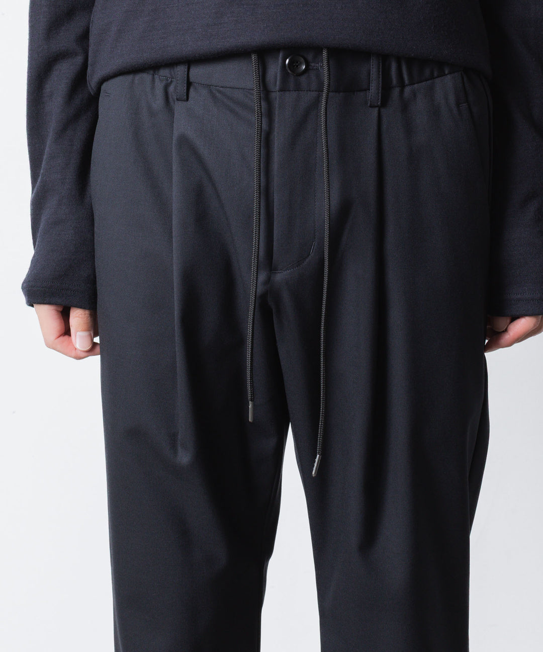 ATTACHMENT アタッチメントのT/W/SI STRETCH GABARDINE REGULAR FIT EASY TROUSERS - D.NAVYの公式通販サイトsession福岡セレクトショップ