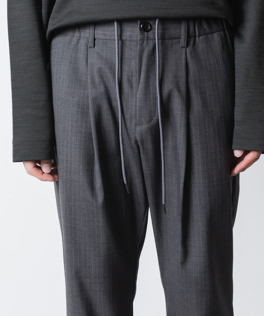 ATTACHMENT アタッチメントのT/W/SI STRETCH GABARDINE REGULAR FIT EASY TROUSERS - S.GRAYの公式通販サイトsession福岡セレクトショップ