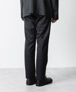 画像をギャラリービューアに読み込む, ATTACHMENT アタッチメントのT/W/SI STRETCH GABARDINE REGULAR FIT EASY TROUSERS - BLACKの公式通販サイトsession福岡セレクトショップ
